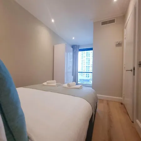 Penthouse With Stunning Canary Wharf Views Ptk Appartement