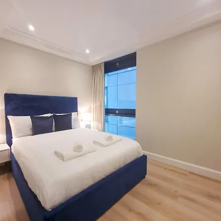 Penthouse With Stunning Canary Wharf Views Ptk Apartment London