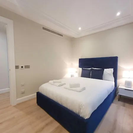 Penthouse With Stunning Canary Wharf Views Ptk London