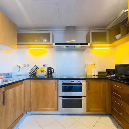 Penthouse With Stunning Canary Wharf Views Ptk *