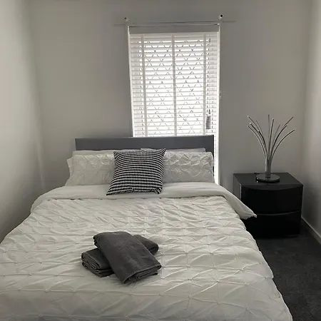 Bliss Retreat - Superb 3-bed House Holiday home London