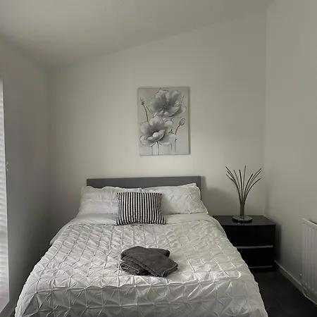 Holiday home Bliss Retreat - Superb 3-bed House London