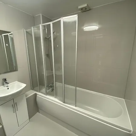 Bliss Retreat - Superb 3-bed House Holiday home London