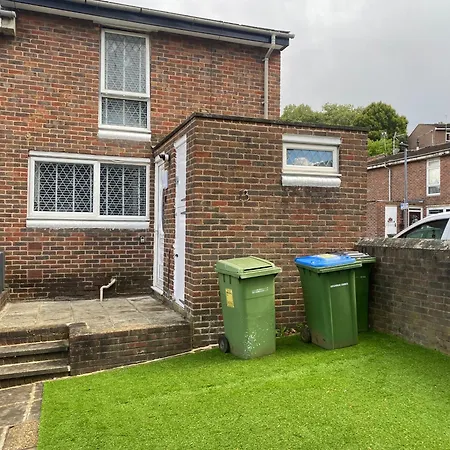 Holiday home Bliss Retreat - Superb 3-bed House London