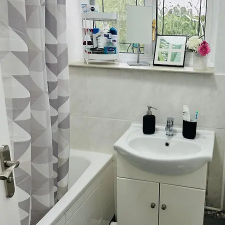Cozy Flat Nearby Trendy Shoreditch *