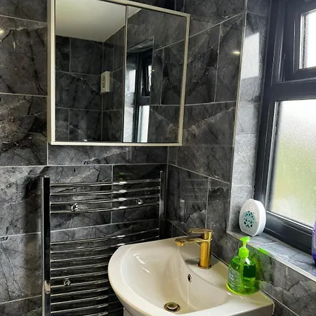 Holiday home 5 Bed House *