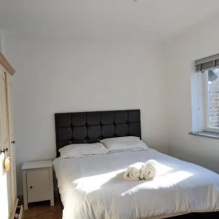 3bedrooms House Sleeps10 Garden&parking Ably *
