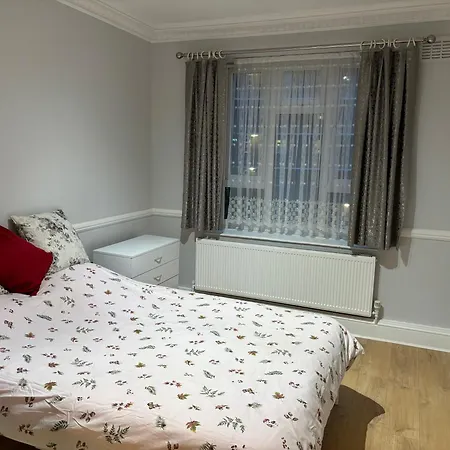 Apartment Bright 2 Bedroom Flat Close To Centre London