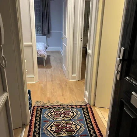 Apartment Bright 2 Bedroom Flat Close To Centre *