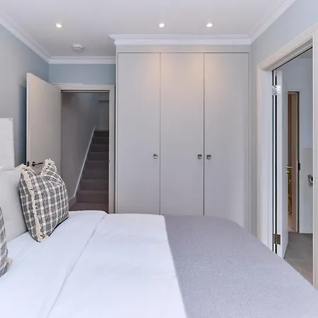 The Latimer Wonder - Stunning 5bdr House With Garden * Londres