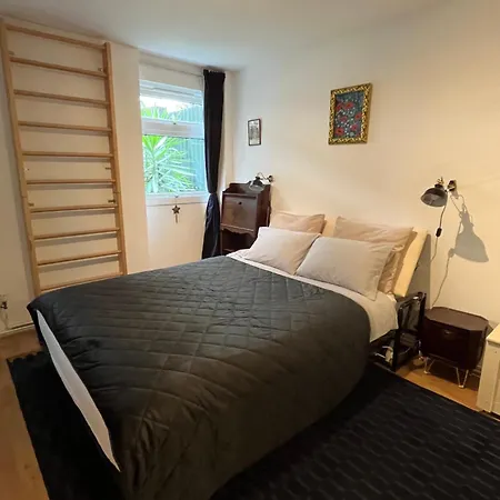 Cozy 1-br Garden Flat For Up To 4 In East Apartamento *