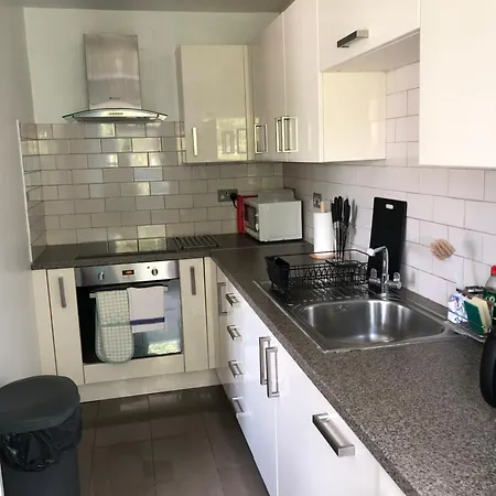 Cosy Kings Cross Apartment, London, Just 8 Mins Walk To Kings Cross St Pancras Station Apartment *