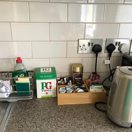 Apartment Cosy Kings Cross Apartment, London, Just 8 Mins Walk To Kings Cross St Pancras Station London