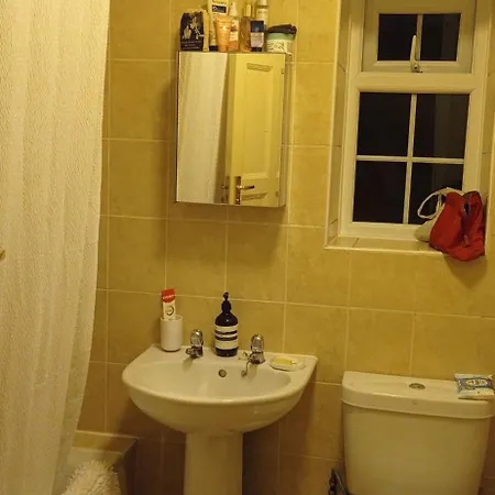 Sunny And Spacious Flat In Nw3 Apartman