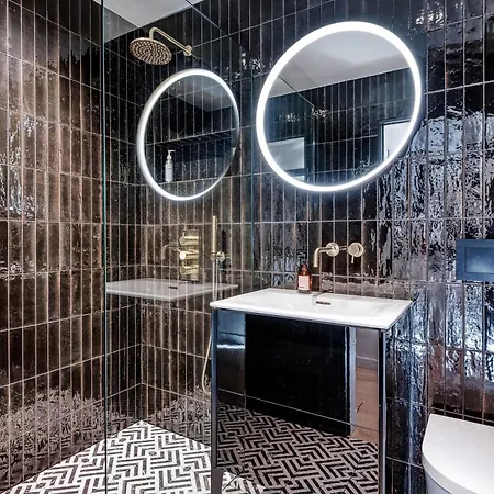 Notting Hill Playhouse Apartment