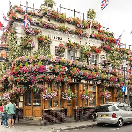 High-ceiling Gorgerous Victorian Flat With Private Garden - 3 Mins To Hyde Park, Kensington Palace, 8 Mins Nottinghill, High Street Kensington Station