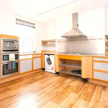 Delightful By Kensington & Chelsea Desirable Locations W8 Sw London