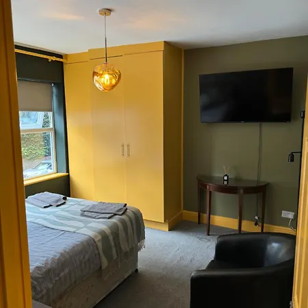 A Lovely 1 Bedroom Flat / Modern-cosy *