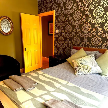 Apartment A Lovely 1 Bedroom Flat / Modern-cosy