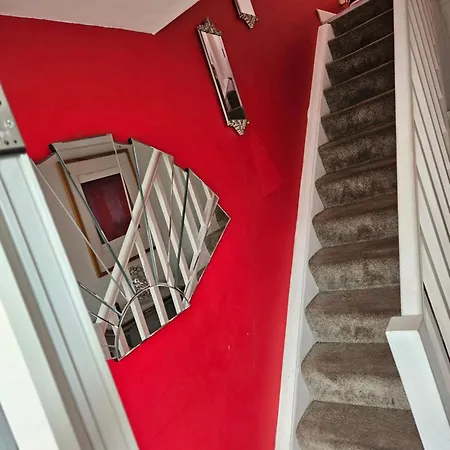 Apartment Riverview, Stylish Non Smoking Loft Ensuite 4 Rent