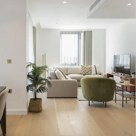 Modern King's Cross Apartment London