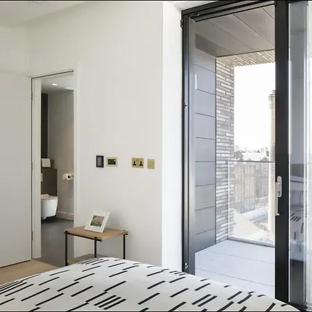 Modern King's Cross Apartment *