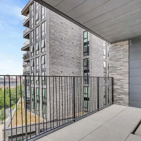 Modern King's Cross Apartment London