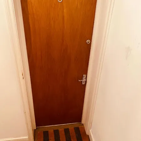 In Islington Apartment *