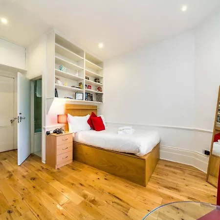 Marvellous Flat In Earls Court London