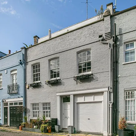4 Bedroom House With Gym - Behind V&a Museum Holiday home London