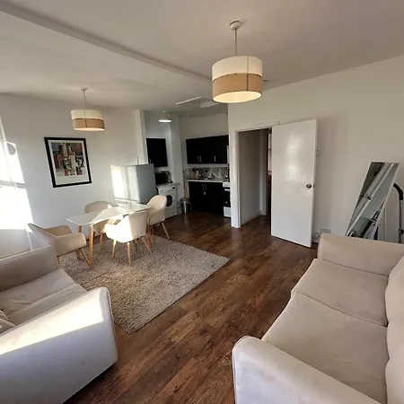 One Bed Victorian Flat,10 Min Walk To Paddington, Sleeps 4, Pet-friendly Apartment *