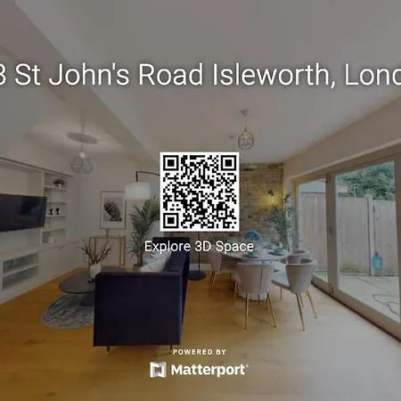 5 Bed 2 Bath House By Livestay Short Lets & Serviced With Private Garden & Jacuzzi *