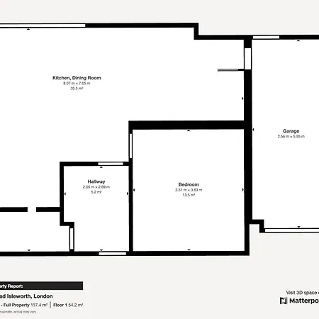 5 Bed 2 Bath House By Livestay Short Lets & Serviced With Private Garden & Jacuzzi Holiday home Isleworth