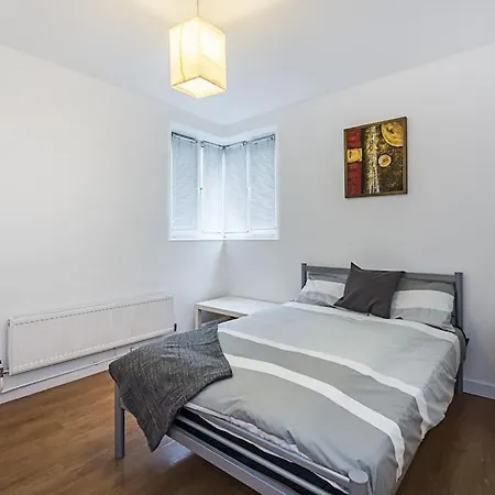Stylish 3-bed In Clerkenwell Within Walking Distance To Tube Stations