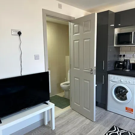 Modern 3 Bedroom With 2 Bathroom In * Londres