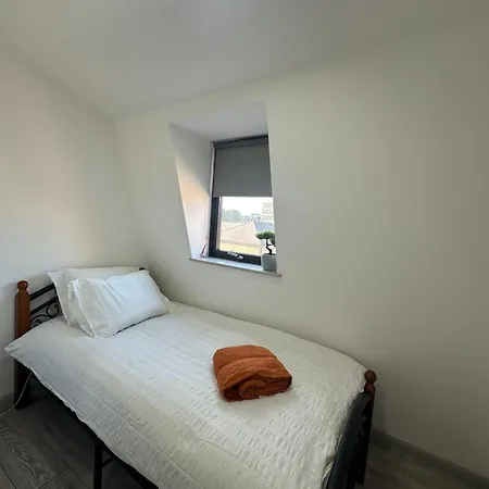 Modern 3 Bedroom With 2 Bathroom In Apartamento *