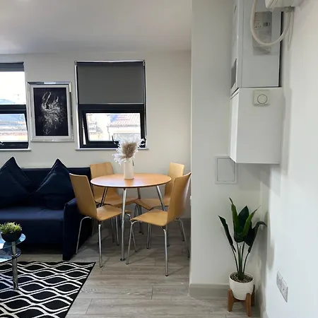 Apartamento Modern 3 Bedroom With 2 Bathroom In *