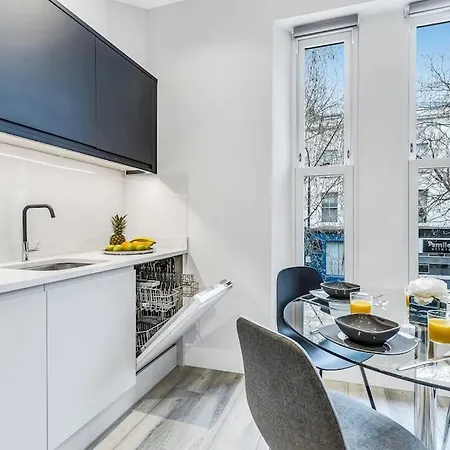 Apartment Lux Abbey Road Sleeps Up To 7