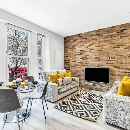 Lux Abbey Road Sleeps Up To 7 Apartment *