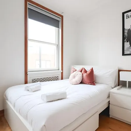 Chelsea Guest house London