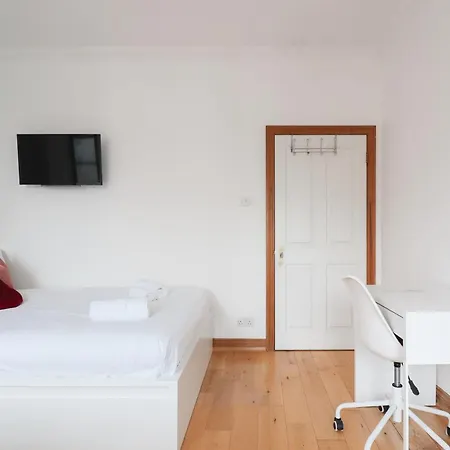 Chelsea Guest house London