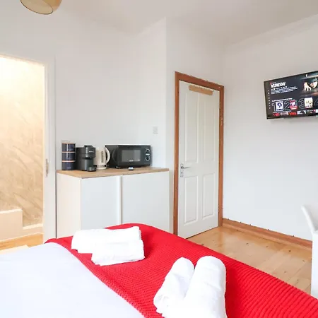 Chelsea Guest house London