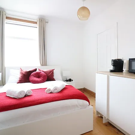Guest house Chelsea *