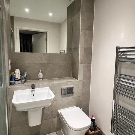 En-suite Modern