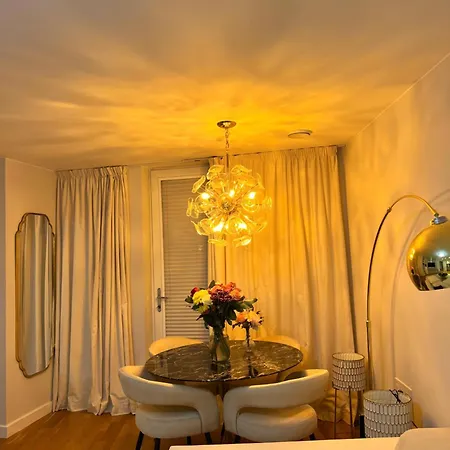 Homestay En-suite Modern Brentford