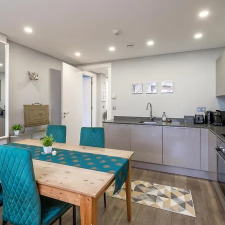Nottinghill On River Luxe Flat With Balcony Apartment