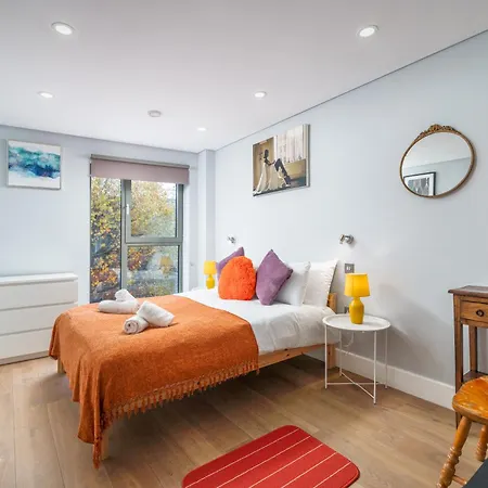 Nottinghill On River Luxe Flat With Balcony * London