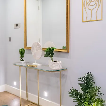 Nottinghill On River Luxe Flat With Balcony