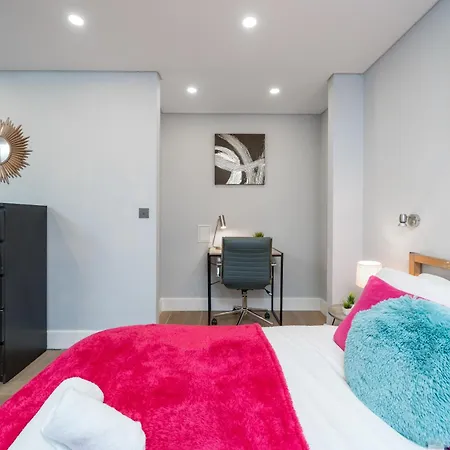 Nottinghill On River Luxe Flat With Balcony *