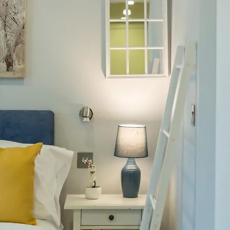 Nottinghill On River Luxe Flat With Balcony